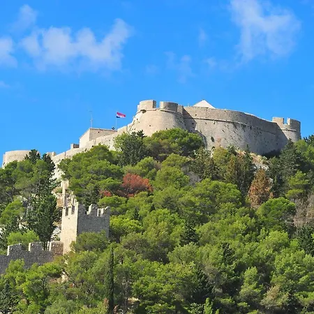 Fora Hvar Апартаменты Хвар