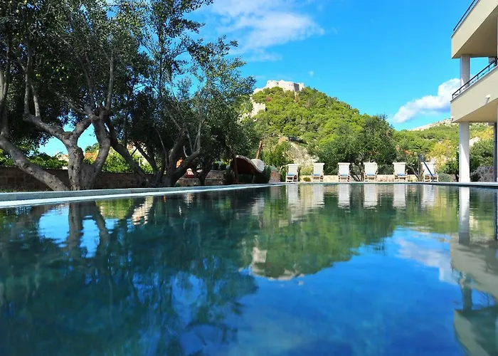 Fora Hvar * Hvar Town